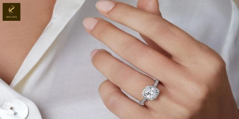 Vàng Hay Kim Cương Quý Giá Hơn: Sự Thật Về Một Ảo Ảnh Đầu Tư