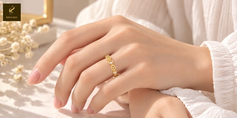 Người Trẻ Mua Trang Sức Vàng Đầu Tiên Nên Bắt Đầu Từ Đâu?