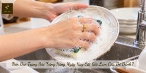 Nên Đeo Trang Sức Vàng Hàng Ngày Hay Cất Giữ Làm Của Để Dành?