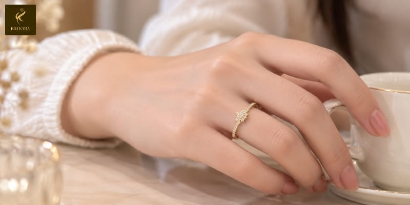 Chọn Trang Sức Vàng Làm Quà Tặng Bản Thân Nên Bắt Đầu Từ Đâu?